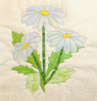 Daisy applique pocket design for tote - quilt pattern available
