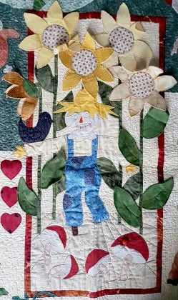 dimensional applique sunflowers and scarecrow block pattern in Ruth Blanchet's country quilt block of the month