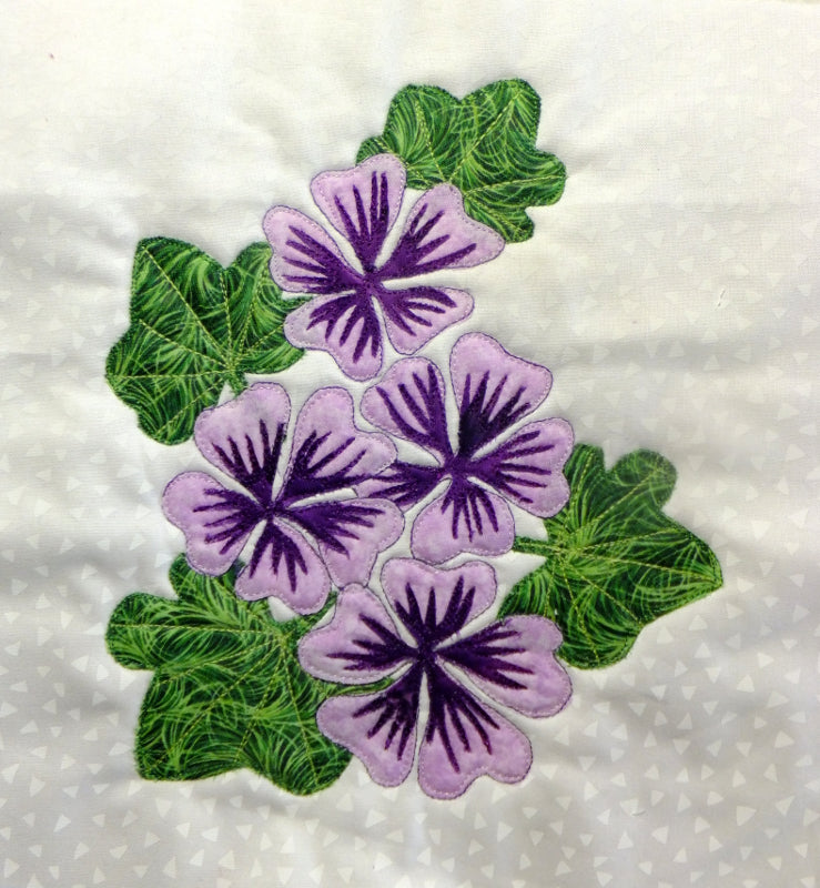 applique malva flower block pattern. 1 of more than 55 flower blocks by Ruth Blanchet
