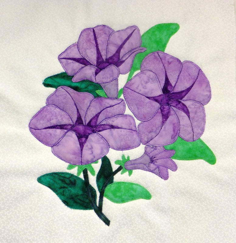 applique petunia flower block pattern. 1 of more than 55 flower blocks by Ruth Blanchet